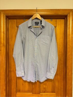 Chaps Men's Light Blue Microdot Long-Sleeve Button-Down Shirt